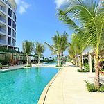 Magnificent Apartment - Beach - Jacuzzis!