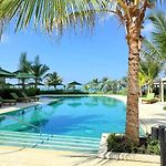 Magnificent Apartment - Beach - Jacuzzis!