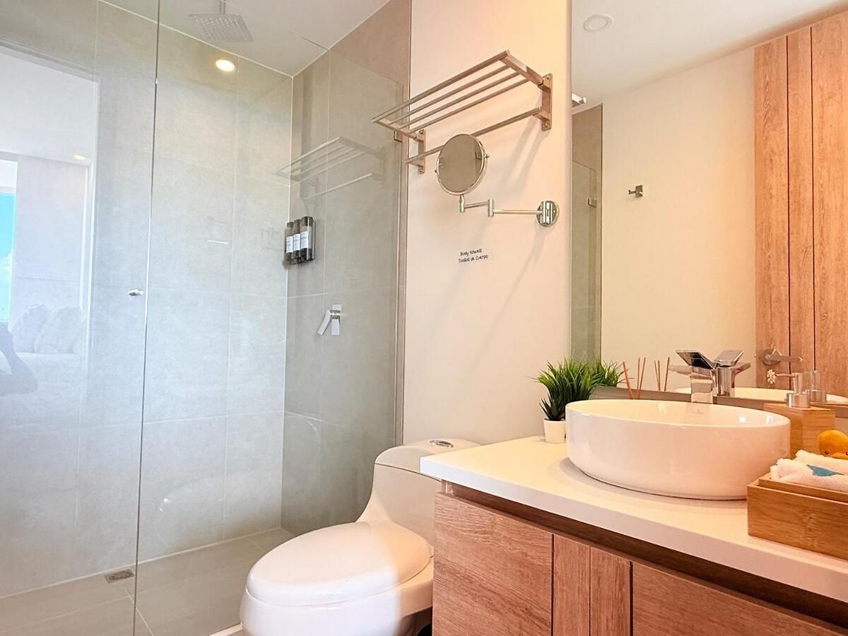 Magnificent - - Jacuzzis! Apartamento