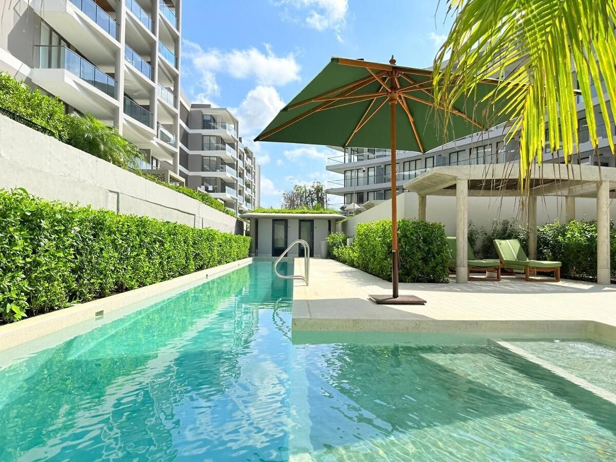 Magnificent - - Jacuzzis! Apartamento
