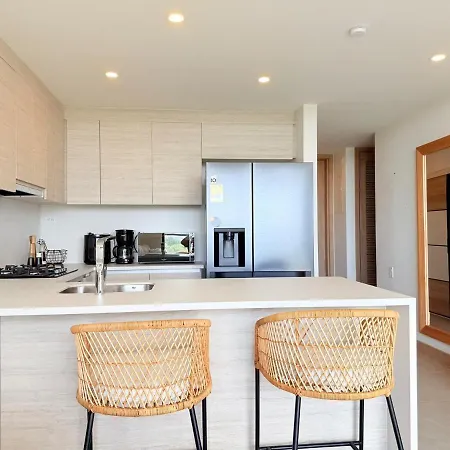 Magnificent - - Jacuzzis! Apartamento *