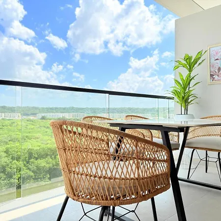 Magnificent - - Jacuzzis! Apartamento
