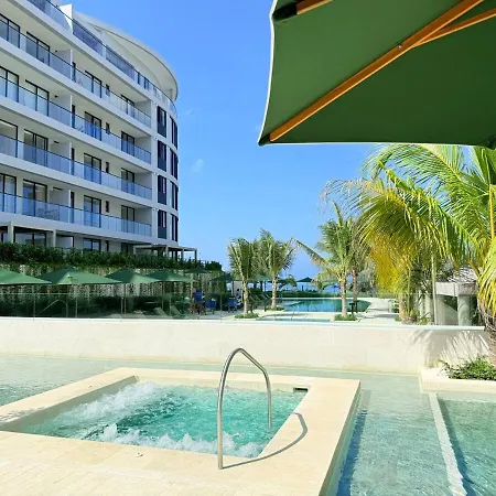 Apartamento Magnificent - - Jacuzzis! *